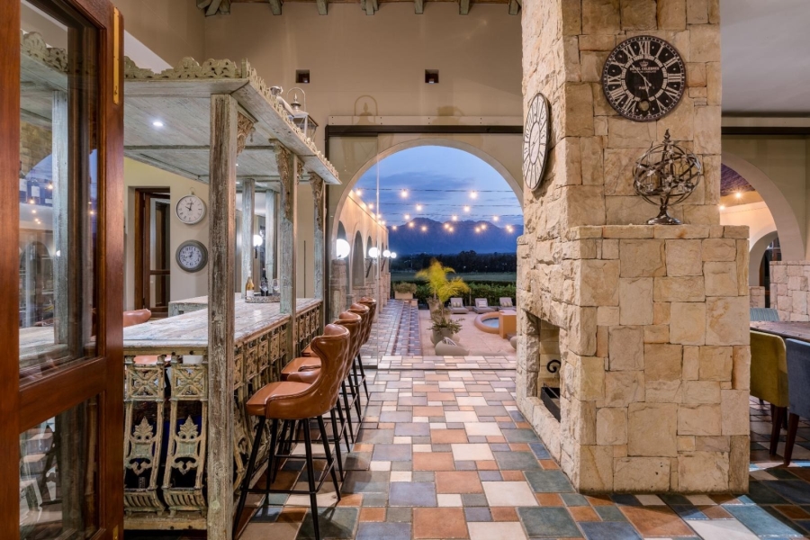 5 Bedroom Property for Sale in Winelands Western Cape